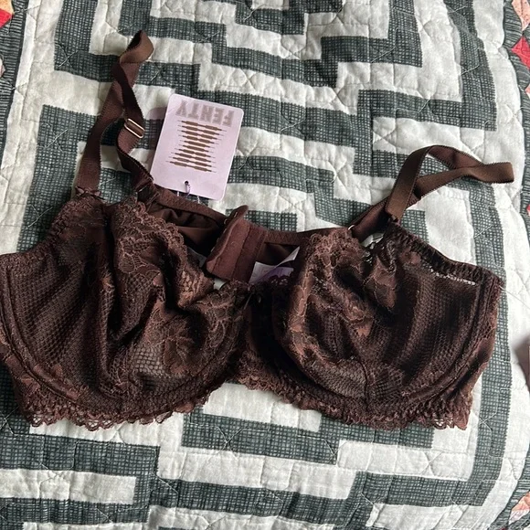Savage X Fenty Lace Bra - Cocoa - Picture 2 of 3